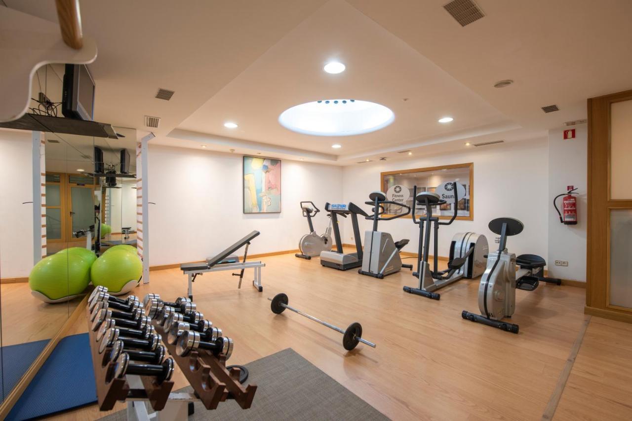 Eurostars Araguaney Hotel Santiago de Compostela Exterior photo A gym at a hotel