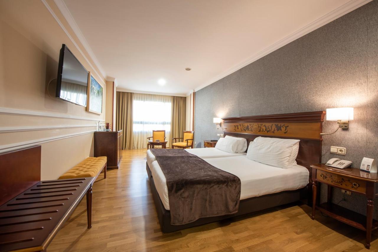 Eurostars Araguaney Hotel Santiago de Compostela Exterior photo