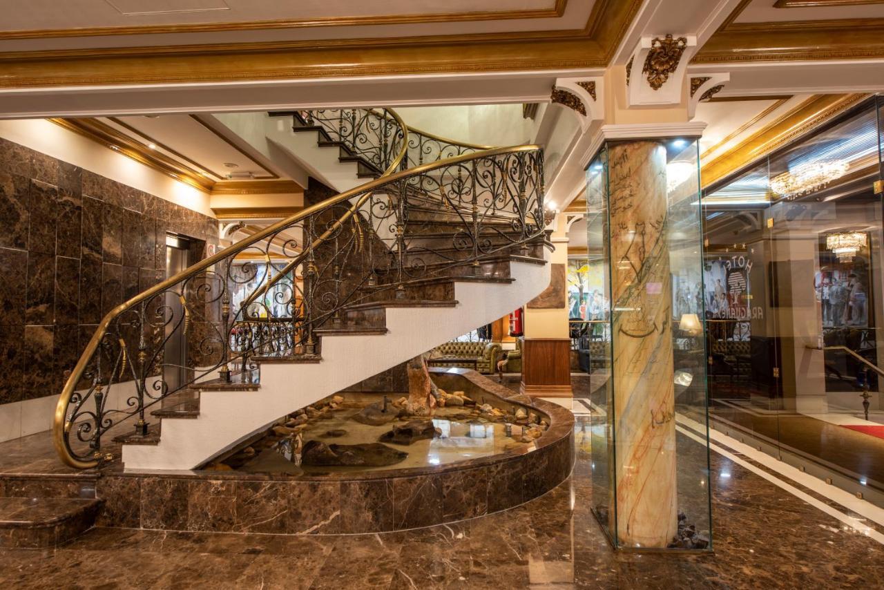 Eurostars Araguaney Hotel Santiago de Compostela Exterior photo The staircase of the hotel